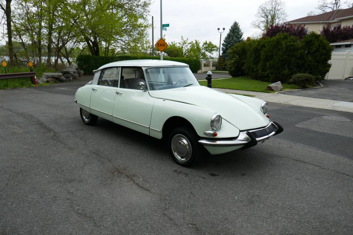 Citroen-id19-1967-white