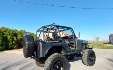 Cj-5-1980-grey-4