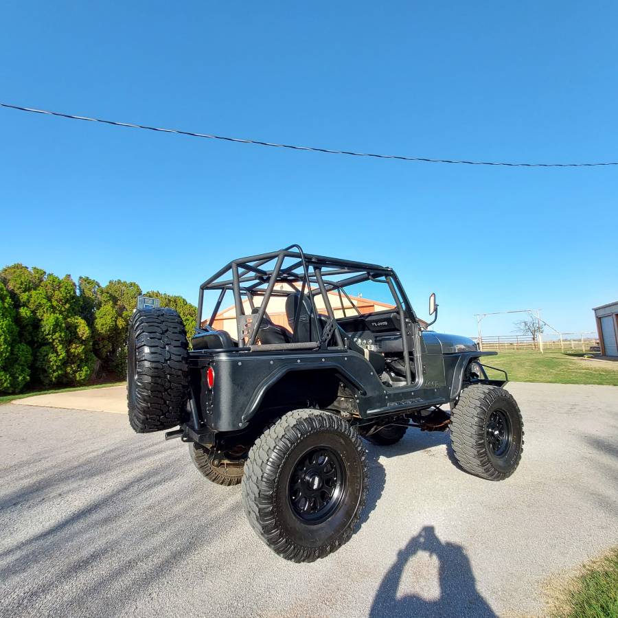 Cj-5-1980-grey-4