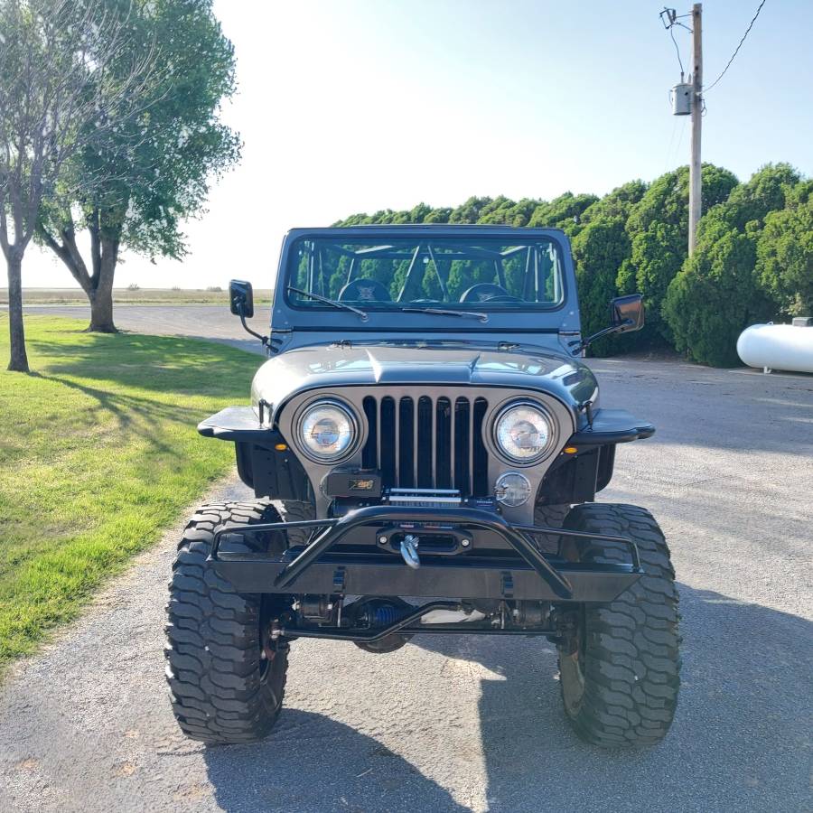 Cj-5-1980-grey-5