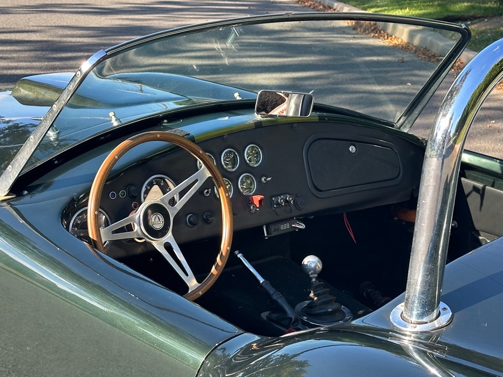 Cobra-Factory-Five-Mk3-1965-Convertible-28