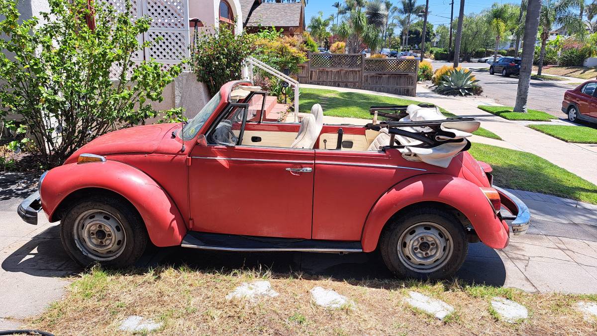 Convertible-beetle-1975-red-4