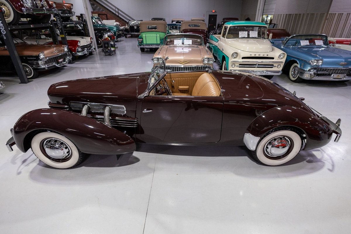 Cord-1937-Convertible-11