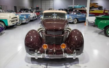 Cord-1937-Convertible-37