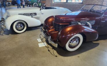 Cord-812-1937-Auburn-Orange-Red-4