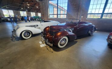 Cord-812-1937-Auburn-Orange-Red-5