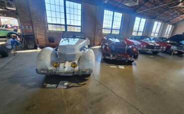 Cord-812-1937-Auburn-Orange-Red-6