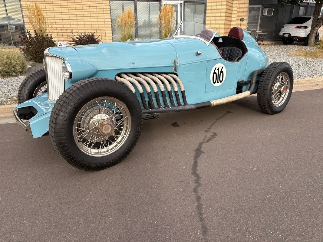Cord-Speedster-Special-1932-30
