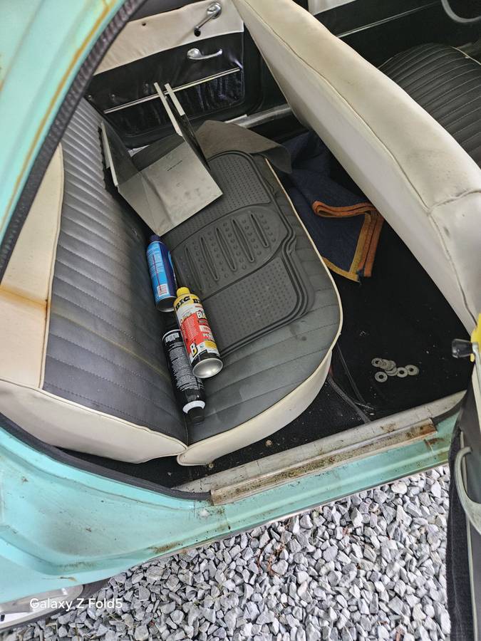 Corvair-4door-1961-green-4