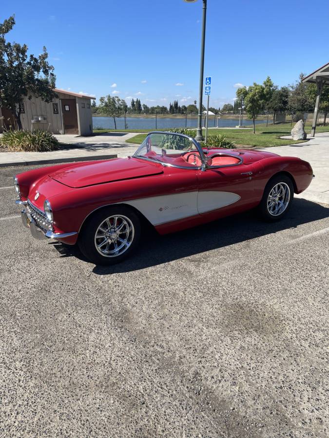 Corvette-1957-red-1