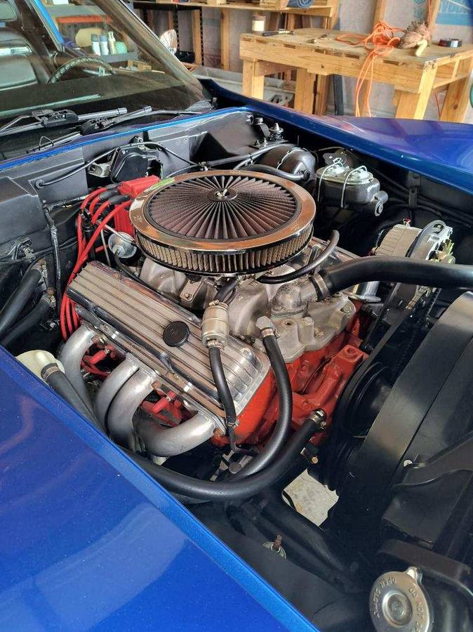 Corvette-1975-9