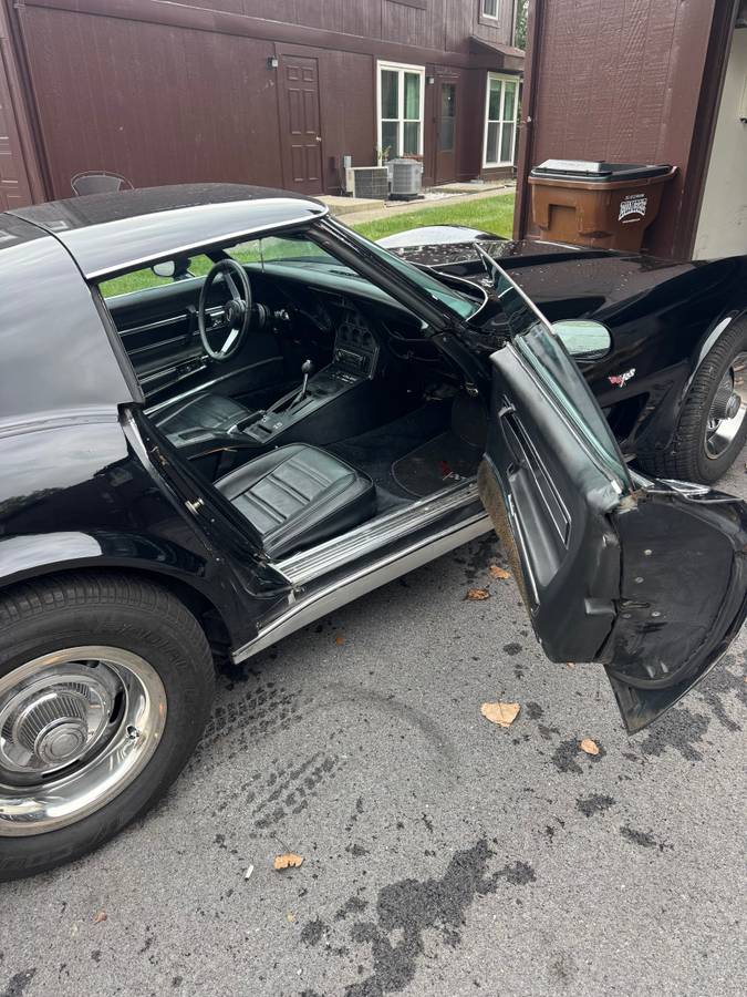 Corvette-1977-black-1