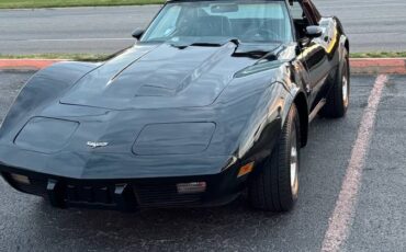 Corvette-1977-black
