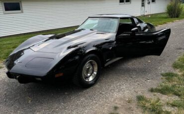 Corvette-1977-black-8
