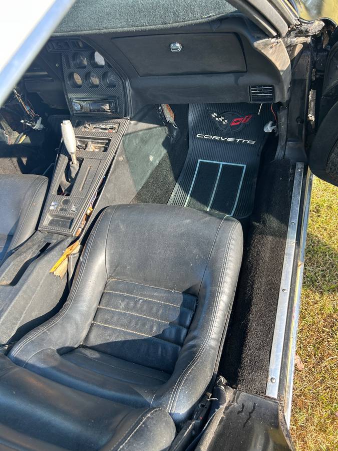 Corvette-1979-black-6