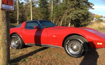 Corvette-1979-red