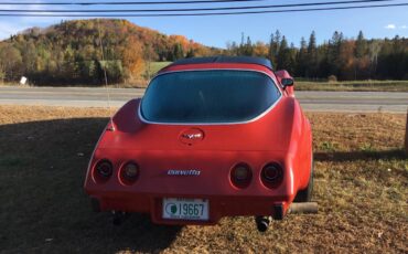 Corvette-1979-red-4