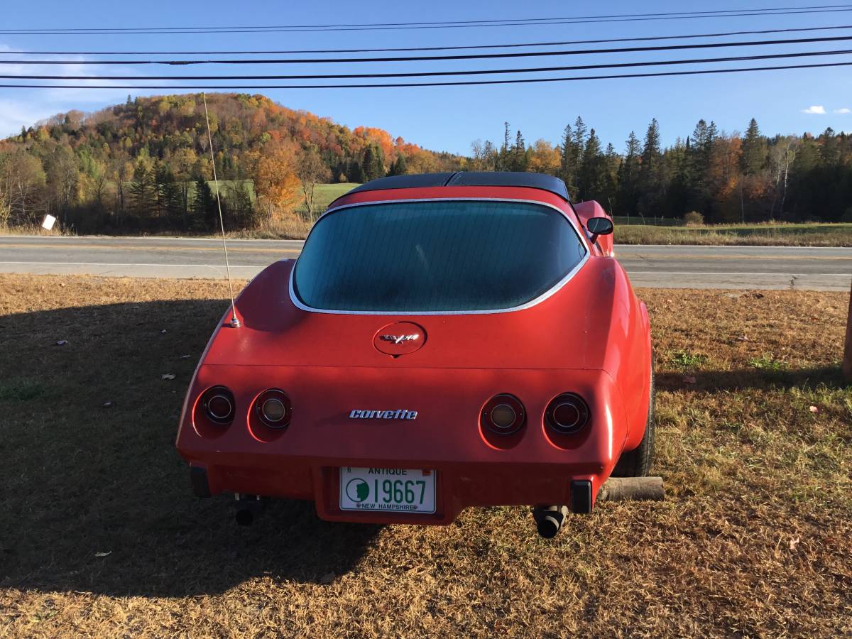 Corvette-1979-red-4