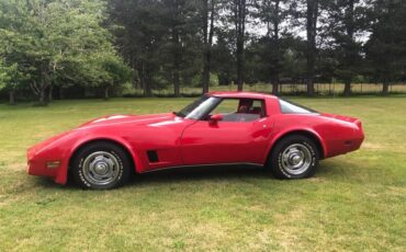 Corvette-1980-red-1