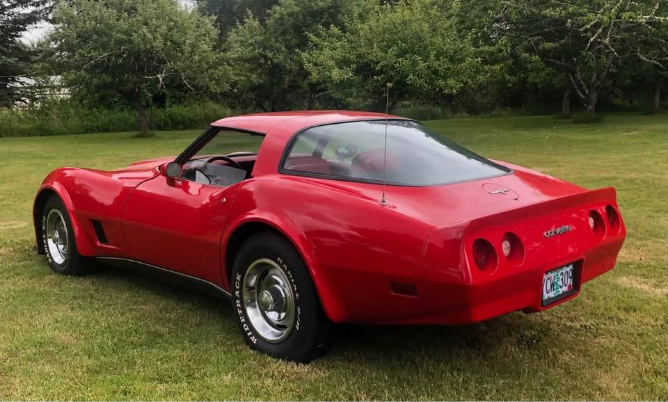 Corvette-1980-red-2
