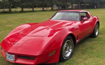 Corvette-1980-red-5