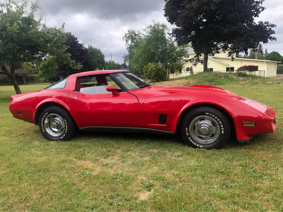 Corvette-1980-red