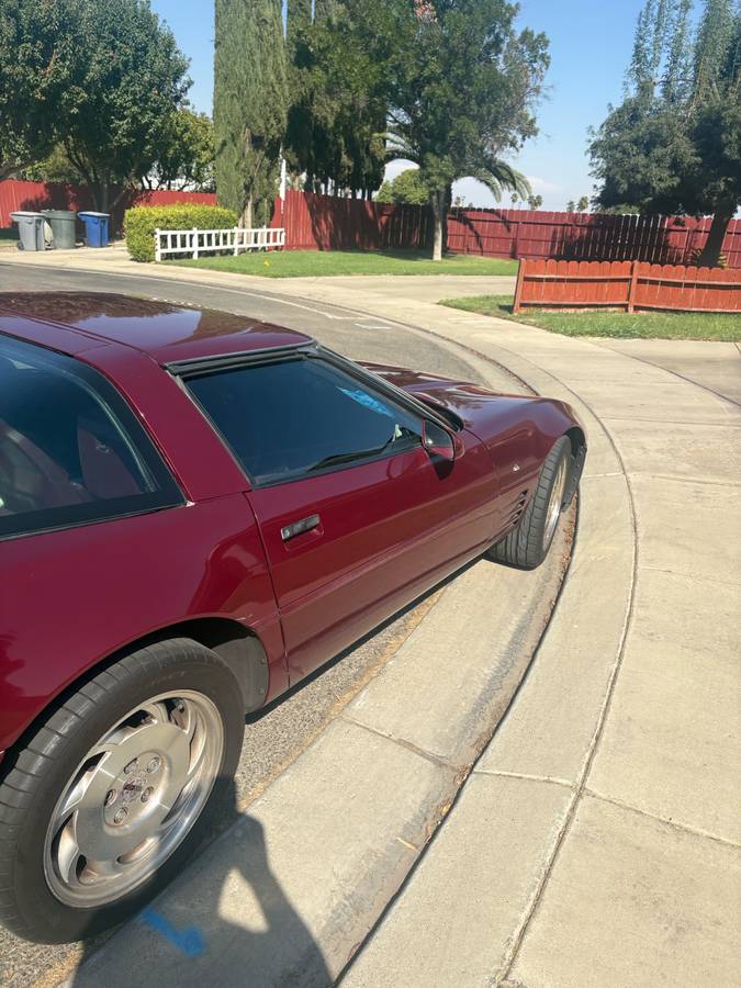 Corvette-1993-red-3
