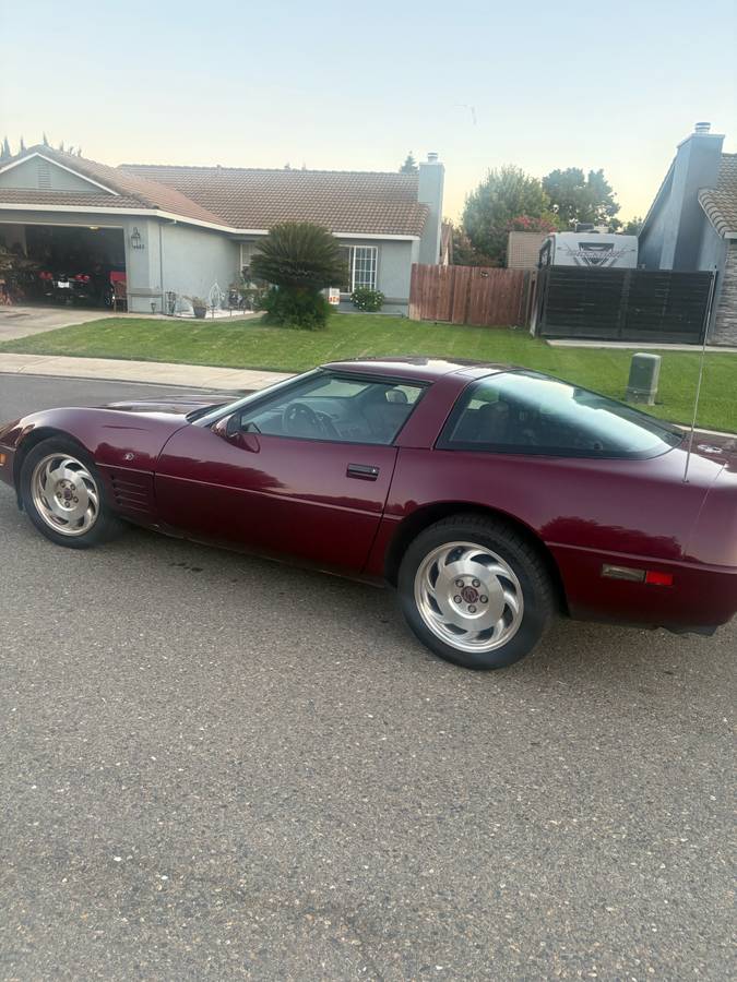 Corvette-1993-red-5
