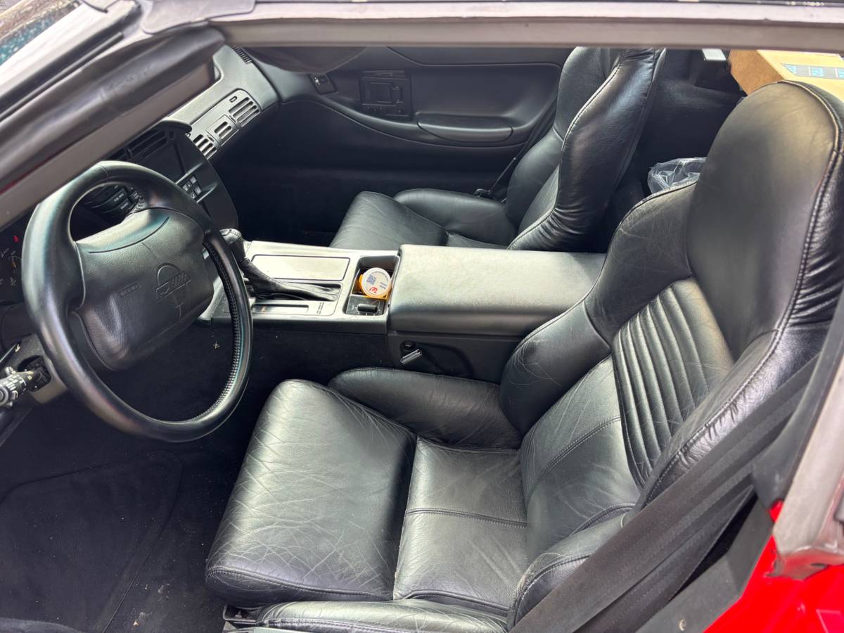 Corvette-1994-red-15