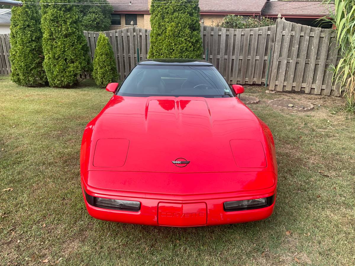 Corvette-1994-red-18