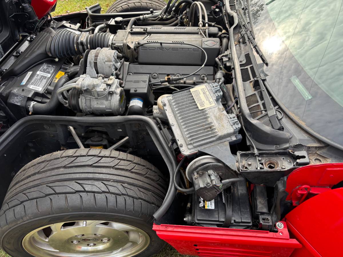 Corvette-1994-red-7