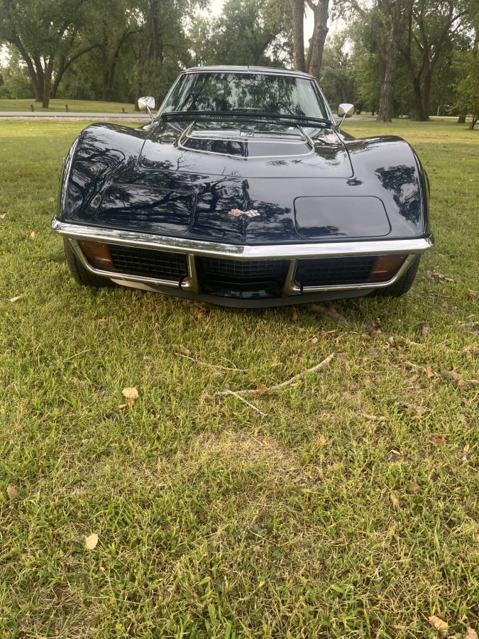 Corvette-coupe-1972-blue-2