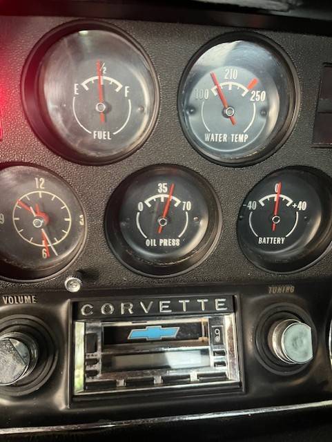 Corvette-coupe-1972-blue-22