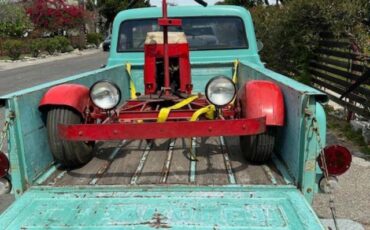 Cushman-1947-red-1