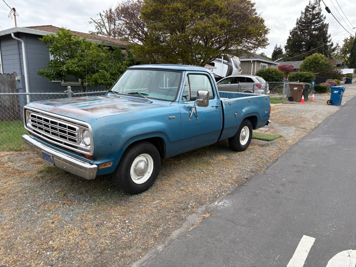 D100-1974-blue-1