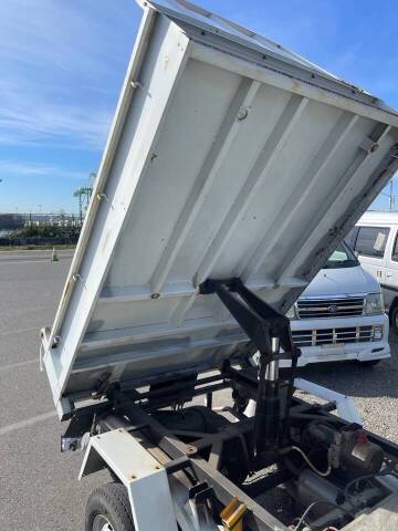 Daihatsu-hijet-dump-truck-1989-white-1