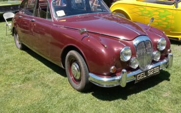Daimler-2.5-v8-1966-1