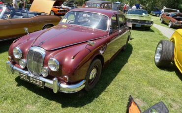 Daimler-2.5-v8-1966