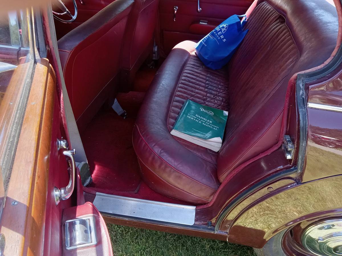 Daimler-2.5-v8-1966-4