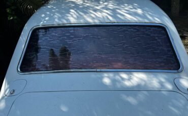 Daimler-ds-420-limo-1969-white-11
