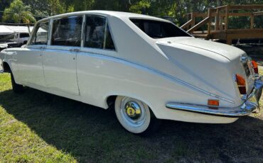 Daimler-ds-420-limo-1969-white-4