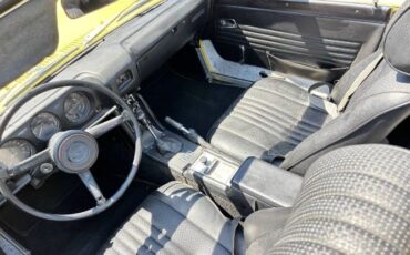 Datsun-1600-1969-Yellow-3