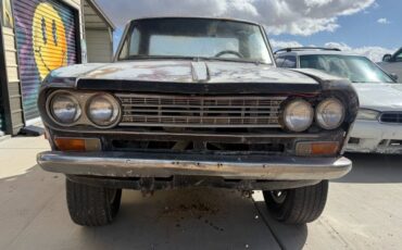 Datsun-1600-1970-black-2