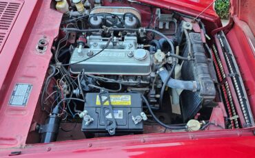 Datsun-1600-1970-red-4