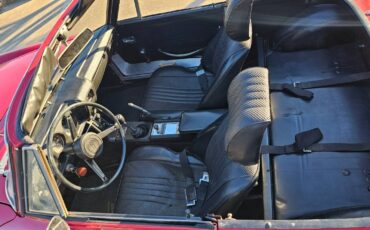 Datsun-1600-1970-red-7