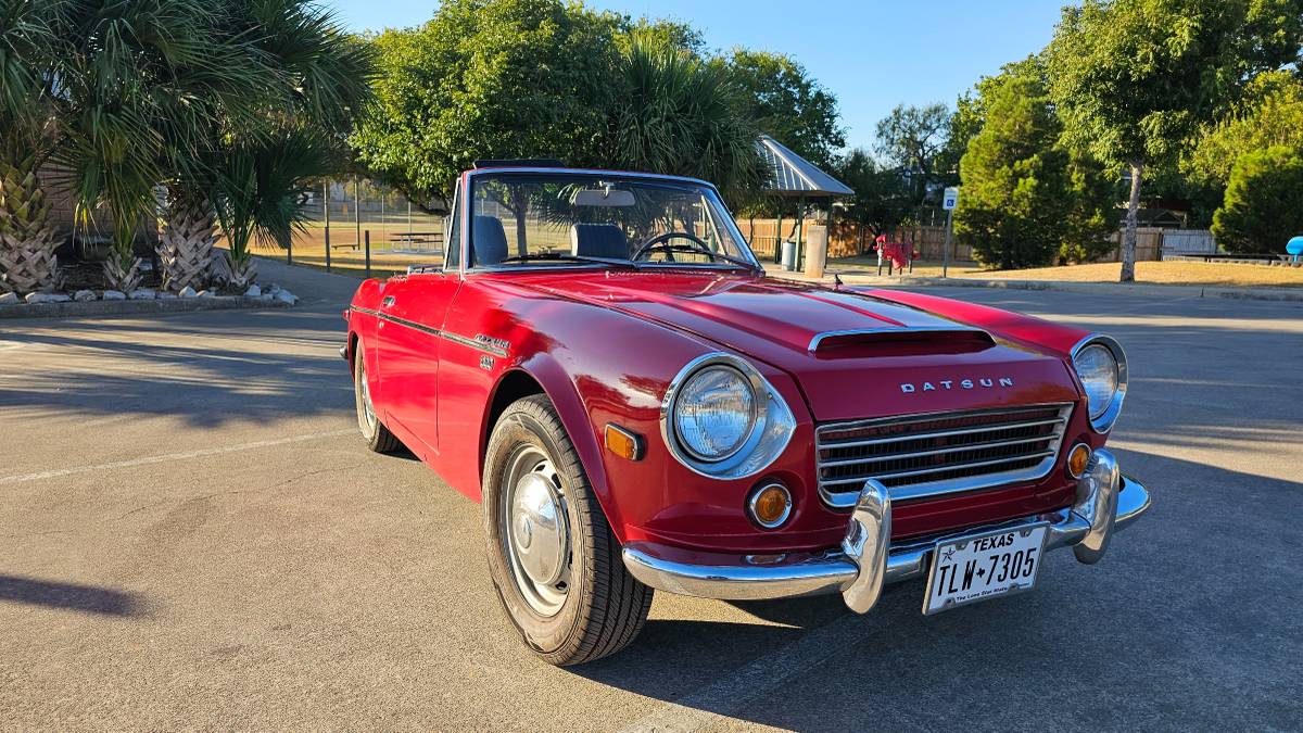 Datsun-1600-1970-red