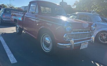 Datsun-1965-red-1