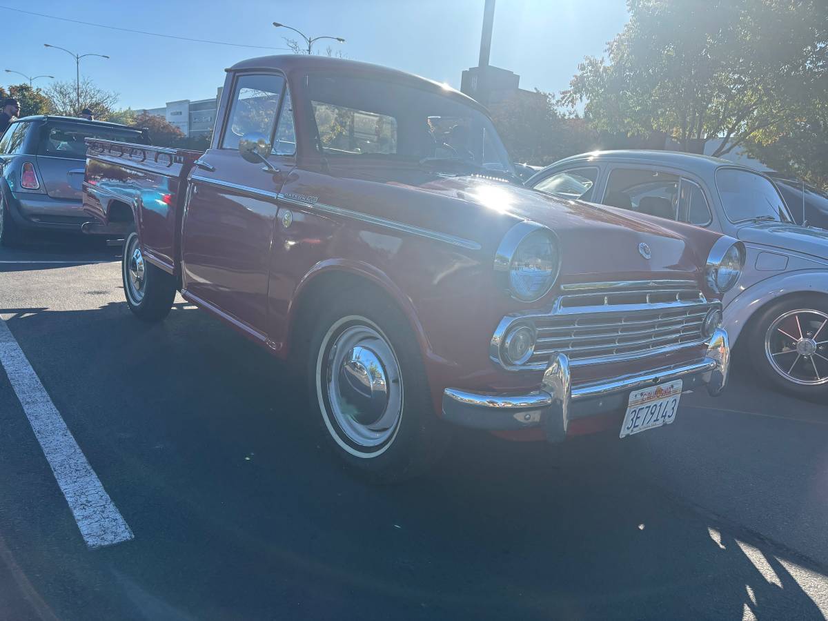 Datsun-1965-red-1