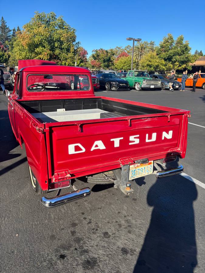 Datsun-1965-red-11