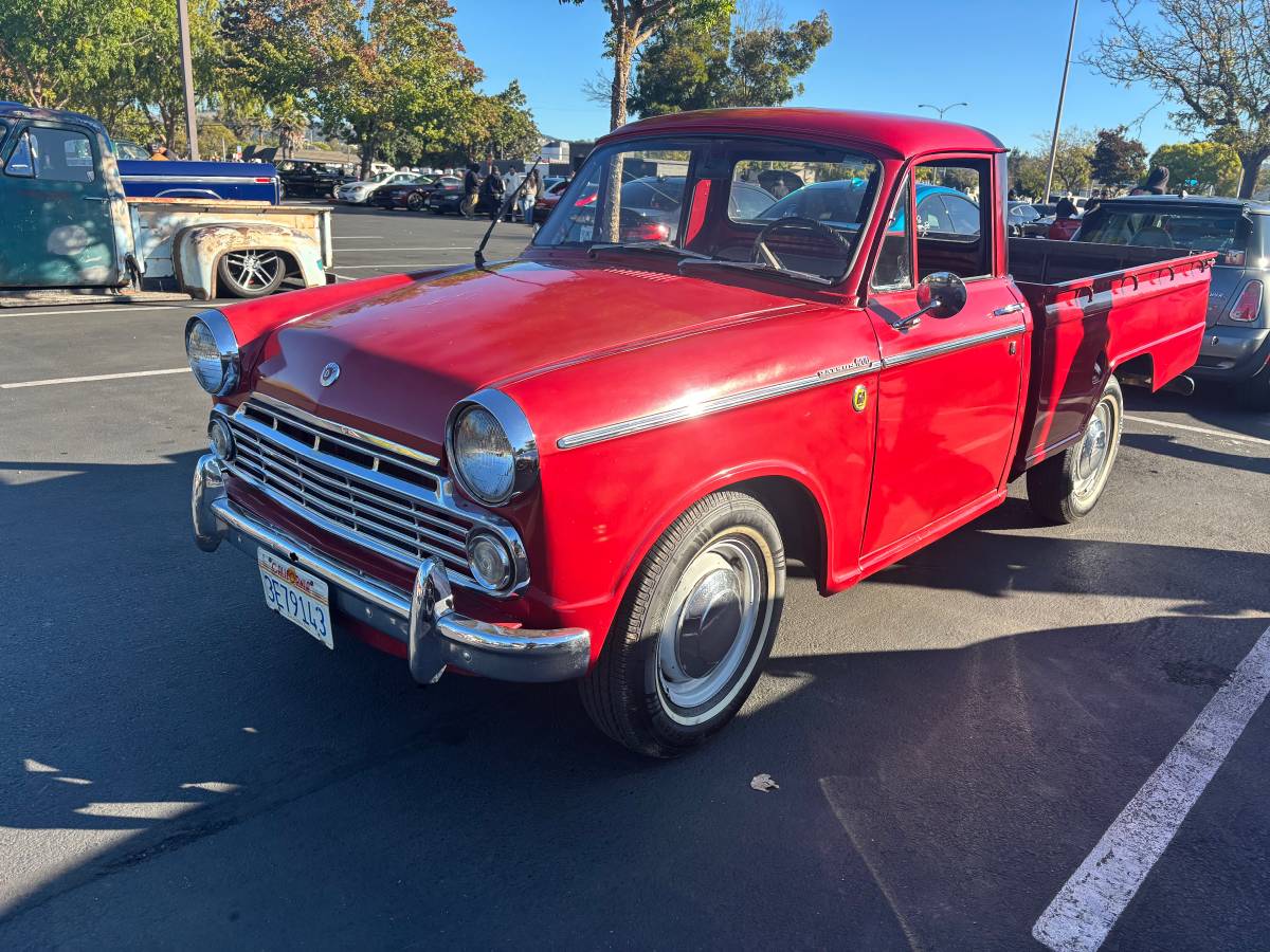 Datsun-1965-red-12